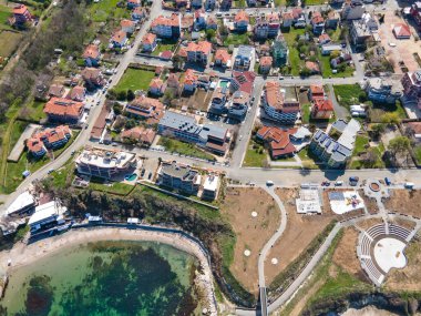 Bulgaristan 'ın Burgaz Bölgesi' ndeki Lozenets kasabası yakınlarındaki Karadeniz kıyılarının hava manzarası