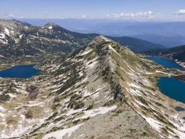 Bulgaristan 'ın Popovo Gölü yakınlarındaki Pirin Dağı' nın şaşırtıcı hava manzarası