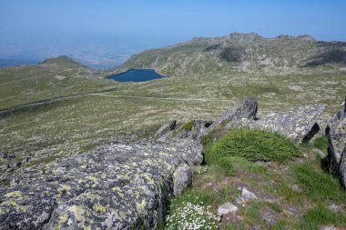 Bulgaristan 'ın Kalin zirvesi yakınlarındaki Rila Dağı' nın İnanılmaz Yaz Manzarası