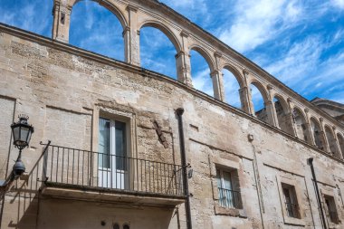 İtalya 'nın Apulia Bölgesi' ndeki Eski Lecce kasabasının muhteşem manzarası.