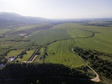 Bulgaristan 'ın Filibe Bölgesi' nin Asenovgrad kenti yakınlarındaki Kırk Springs Reservoir Havacılık Manzarası