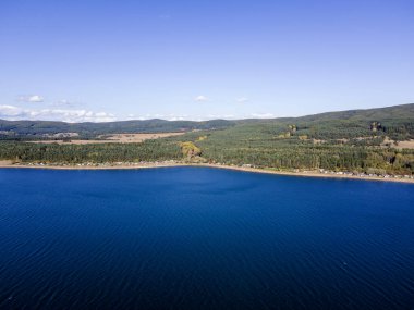 Bulgaristan 'ın Sofya kenti yakınlarındaki Iskar Reservoir' in şaşırtıcı hava manzarası
