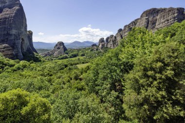 Meteora Manastırları, Teselya, Yunanistan 'ın Bahar Panoramik Manastırı