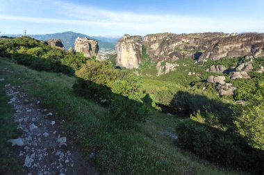 Meteora Manastırları, Teselya, Yunanistan 'ın Bahar Panoramik Manastırı