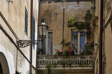 İtalya 'nın Apulia Bölgesi' ndeki Eski Lecce kasabasının muhteşem manzarası.