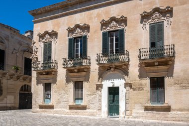 İtalya 'nın Apulia Bölgesi' ndeki Eski Lecce kasabasının muhteşem manzarası.