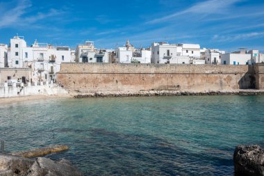 İtalya 'nın Apulia Bölgesi, Monopoli şehrinin muhteşem manzarası