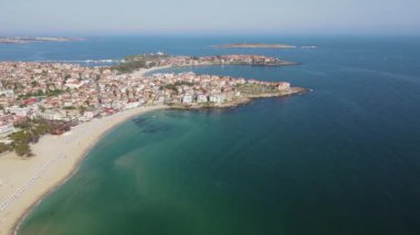 Bulgaristan 'ın Burgaz Bölgesi Sozopol ve Harmanite Plajı' nın hava manzarası