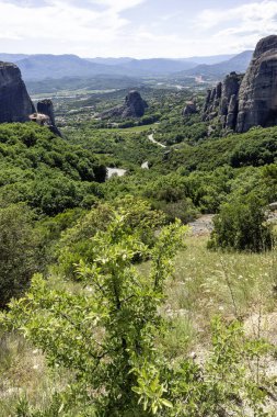 Meteora Manastırları, Teselya, Yunanistan 'ın Bahar Panoramik Manastırı