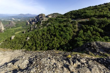 Meteora Manastırları, Teselya, Yunanistan 'ın Bahar Panoramik Manastırı