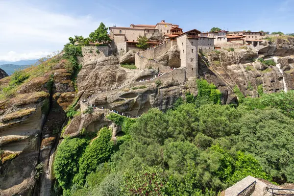 Meteora Manastırları, Teselya, Yunanistan 'ın Bahar Panoramik Manastırı