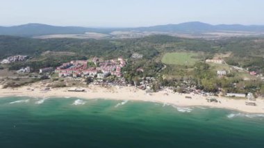 Bulgaristan 'ın Burgaz Bölgesi Sozopol yakınlarındaki Smokinya Plajı' nın hava manzarası 