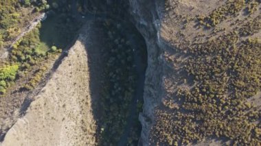 Bulgaristan 'ın Altın Panega Nehri boyunca Iskar Panega Geopark' ın hava manzarası
