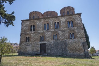 Tipik Sokak ve Yunanistan 'ın Arta, Epirus kentindeki bina