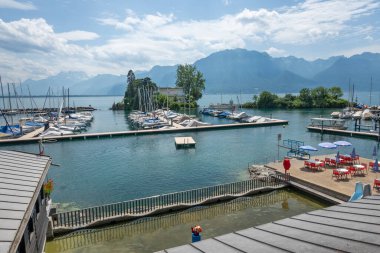 MONTREUX, SWitzERLAND - 19 Haziran 2023: Montreux, Vaud Kantonu, İsviçre Yaz Panoraması