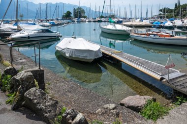 MONTREUX, SWitzERLAND - 19 Haziran 2023: Montreux, Vaud Kantonu, İsviçre Yaz Panoraması