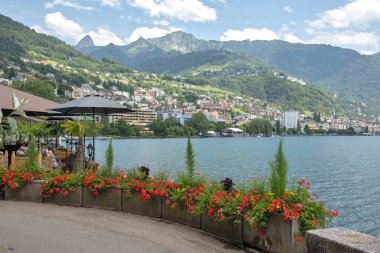 MONTREUX, SWitzERLAND - 19 Haziran 2023: Montreux, Vaud Kantonu, İsviçre Yaz Panoraması
