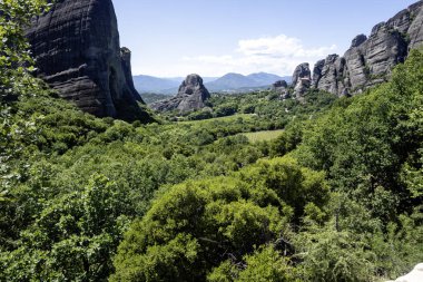 Meteora Manastırları, Teselya, Yunanistan 'ın Bahar Panoramik Manastırı