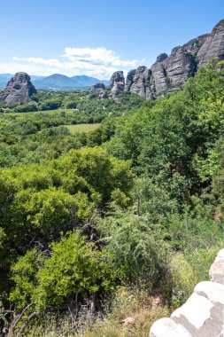 Meteora Manastırları, Teselya, Yunanistan 'ın Bahar Panoramik Manastırı