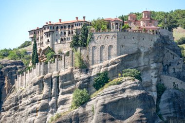 Meteora Manastırları, Teselya, Yunanistan 'ın Bahar Panoramik Manastırı