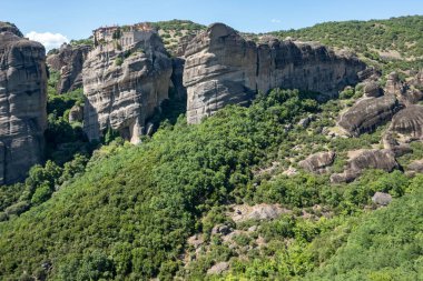 Meteora Manastırları, Teselya, Yunanistan 'ın Bahar Panoramik Manastırı