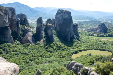 Meteora Manastırları, Teselya, Yunanistan 'ın Bahar Panoramik Manastırı