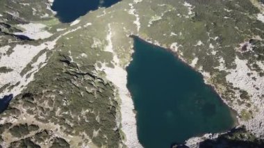 The Dead ve The Fish Lakes, Bulgaristan yakınlarındaki Rila Dağı 'nın İnanılmaz Yaz Manzarası
