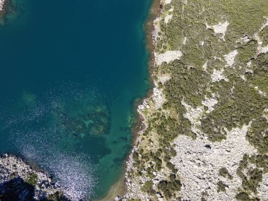 The Dead ve The Fish Lakes, Bulgaristan yakınlarındaki Rila Dağı 'nın İnanılmaz Yaz Manzarası