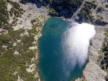 The Dead ve The Fish Lakes, Bulgaristan yakınlarındaki Rila Dağı 'nın İnanılmaz Yaz Manzarası