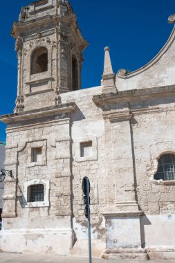 Monopoli, İtalya - 13 Mayıs 2024: Eski Monopoli Kasabası, Apulia Bölgesi, İtalya