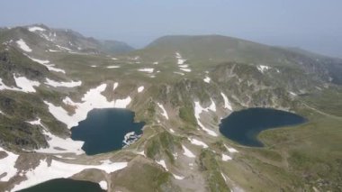 Bulgaristan 'ın Yedi Rila Gölü yakınlarındaki Rila Dağı' nın şaşırtıcı hava manzarası