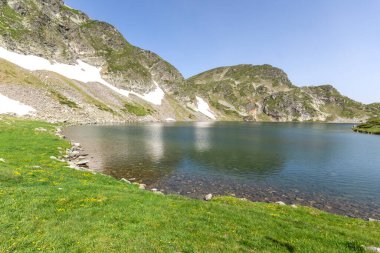 Bulgaristan 'ın Yedi Rila Gölü yakınlarındaki Rila Dağı' nın muhteşem manzarası