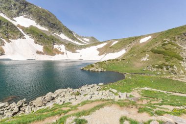 Bulgaristan 'ın Yedi Rila Gölü yakınlarındaki Rila Dağı' nın muhteşem manzarası