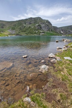 Bulgaristan 'ın Yedi Rila Gölü yakınlarındaki Rila Dağı' nın muhteşem manzarası