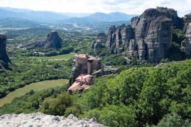 Meteora Manastırları, Teselya, Yunanistan 'ın Bahar Panoramik Manastırı