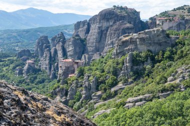 Meteora Manastırları, Teselya, Yunanistan 'ın Bahar Panoramik Manastırı