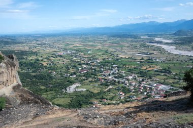 Meteora Manastırları, Teselya, Yunanistan 'ın Bahar Panoramik Manastırı