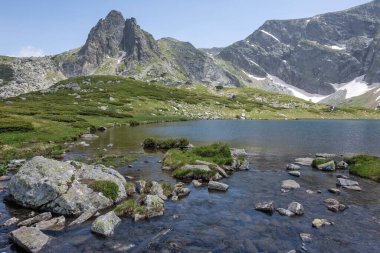 Bulgaristan 'ın Yedi Rila Gölü yakınlarındaki Rila Dağı' nın muhteşem manzarası