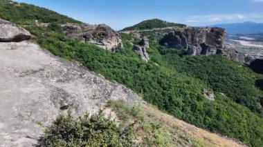 Meteora Manastırları, Teselya, Yunanistan 'ın Bahar Panoramik Manastırı
