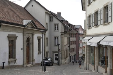 LAUSANNE, SWitzERLAND - 18 Haziran 2023: Tipik Lozan şehri, Vaud Kantonu, İsviçre