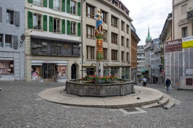 LAUSANNE, SWitzERLAND - 18 Haziran 2023: Tipik Lozan şehri, Vaud Kantonu, İsviçre