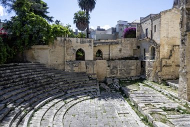 İtalya 'nın Apulia Bölgesi' ndeki Eski Lecce kasabasının muhteşem manzarası.