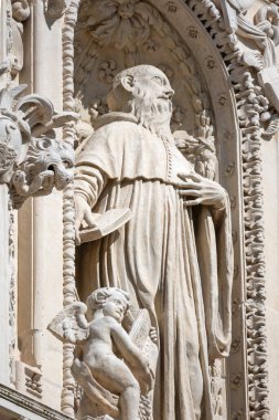 İtalya 'nın Apulia Bölgesi' ndeki Eski Lecce kasabasının muhteşem manzarası.