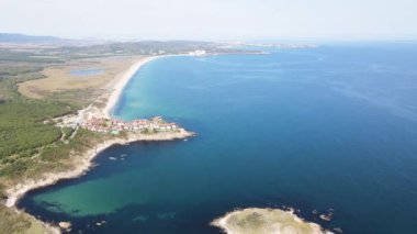 Bulgaristan 'ın Burgaz Bölgesi, Arkutino plajının şaşırtıcı hava manzarası 