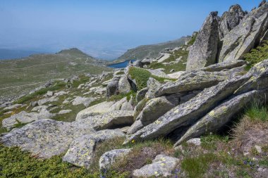 Bulgaristan 'ın Kalin zirvesi yakınlarındaki Rila Dağı' nın şaşırtıcı manzarası