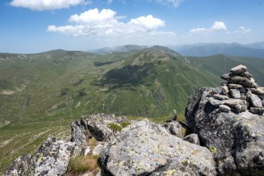 Bulgaristan 'ın Kalin zirvesi yakınlarındaki Rila Dağı' nın şaşırtıcı manzarası