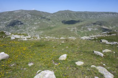 Bulgaristan 'ın Kalin zirvesi yakınlarındaki Rila Dağı' nın şaşırtıcı manzarası