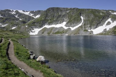 Bulgaristan 'ın Yedi Rila Gölü yakınlarındaki Rila Dağı' nın muhteşem manzarası
