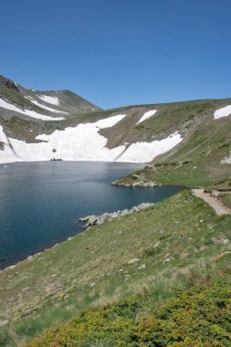 Bulgaristan 'ın Yedi Rila Gölü yakınlarındaki Rila Dağı' nın muhteşem manzarası