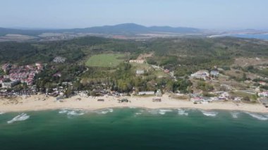 Bulgaristan 'ın Burgaz Bölgesi Sozopol yakınlarındaki Smokinya Plajı' nın hava manzarası 